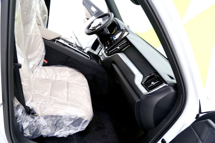 沃尔沃XC60 2026款 B5 四驱智逸豪华版中控内饰7004