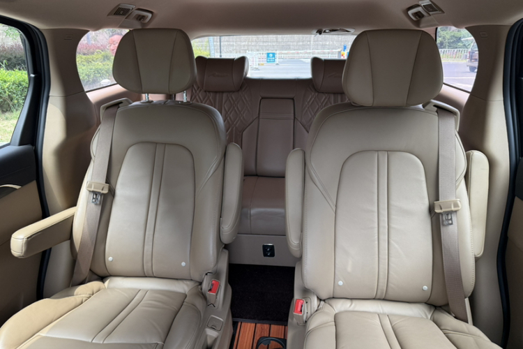 别克GL8 2020款 ES陆尊 653T 尊享型中控内饰7007