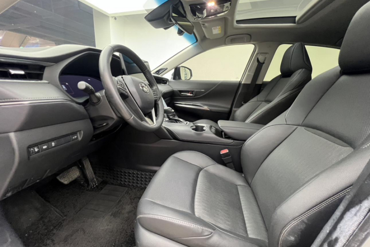 丰田 威飒 2023款 2.0L CVT两驱尊贵版中控内饰7004