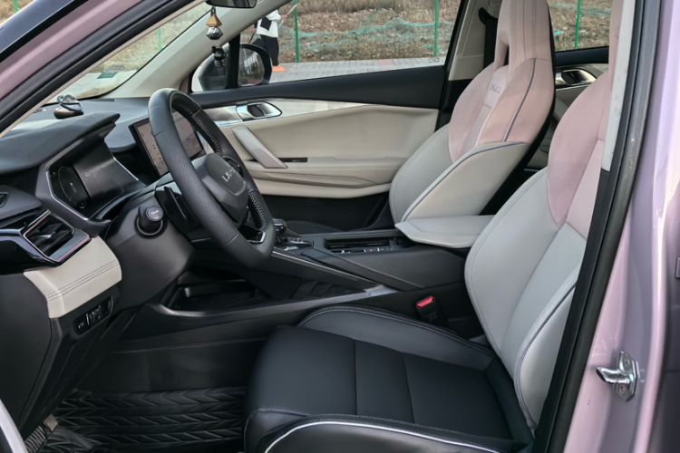 领克06 2023款 Remix 1.5T Shero中控内饰7004