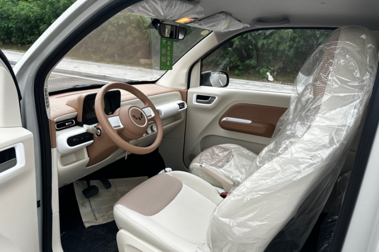 五菱汽车 宏光MINIEV 2024款 第三代 215km 青春版中控内饰7001