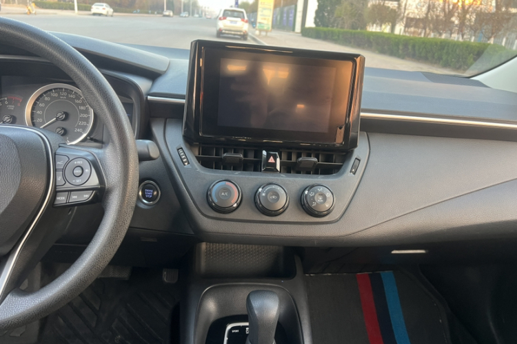 丰田 卡罗拉 2022款 1.2T S-CVT先锋PLUS版局部细节16