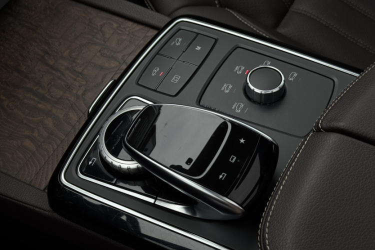 奔驰GLE 2015款 GLE 400 4MATIC中控内饰7005