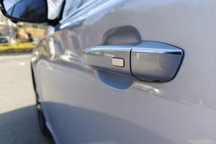 飞凡汽车 飞凡ER6 2021款 新动版 620km 智享版局部细节9007