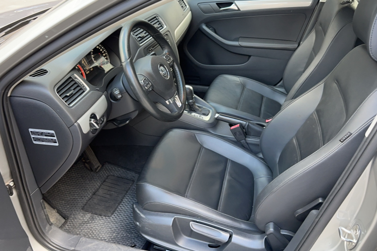 大众 速腾 2014款 改款 1.4TSI 自动豪华型中控内饰7001