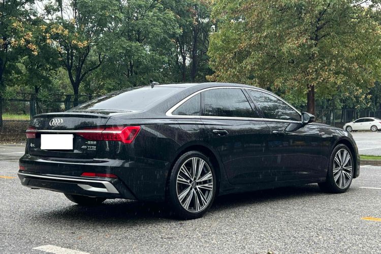 奥迪A6L 2024款 45 TFSI quattro 臻选动感型车身外观6005