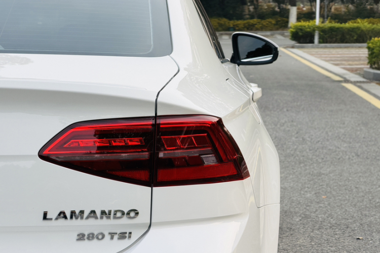 大众 凌渡 2021款 改款 280TSI DSG舒适版车身外观6004