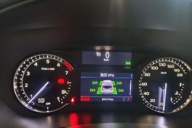 凯迪拉克XT4 2020款 改款 28T 两驱技术型中控内饰15