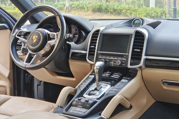 保时捷 2015款 Cayenne 3.0T中控内饰7007