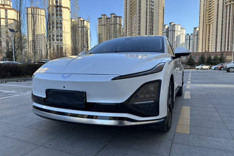 五菱汽车 五菱星光 2024款 共创版 510 进阶型车身外观1