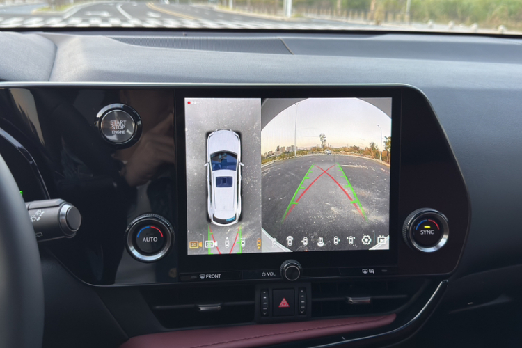 雷克萨斯NX 2022款 260 前驱 创悦版中控内饰7010