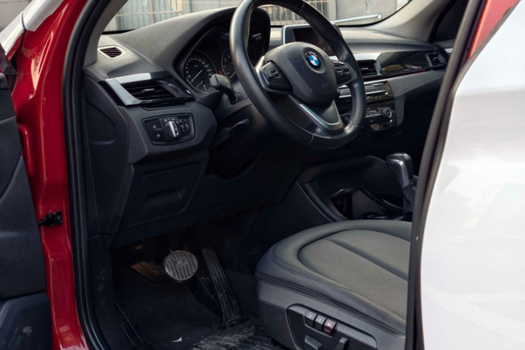 宝马X1 2016款 sDrive18Li 时尚型局部细节19