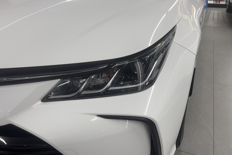 丰田 卡罗拉 2021款 双擎 1.8L E-CVT精英版局部细节36