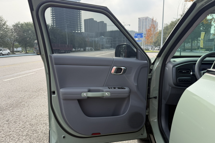 北京BJ30 2024款 1.5T 魔核电驱进阶版中控内饰7013