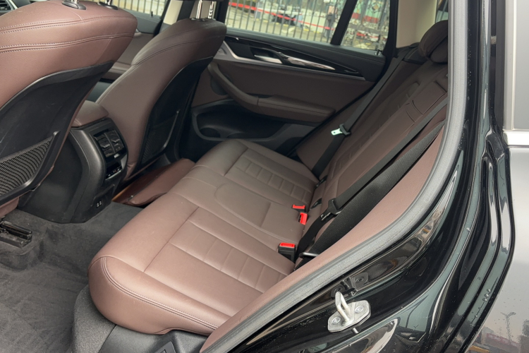 宝马X3 2021款 改款 xDrive25i M运动套装中控内饰7003