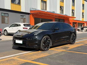 极氪001 2022款 超长续航双电机 YOU版