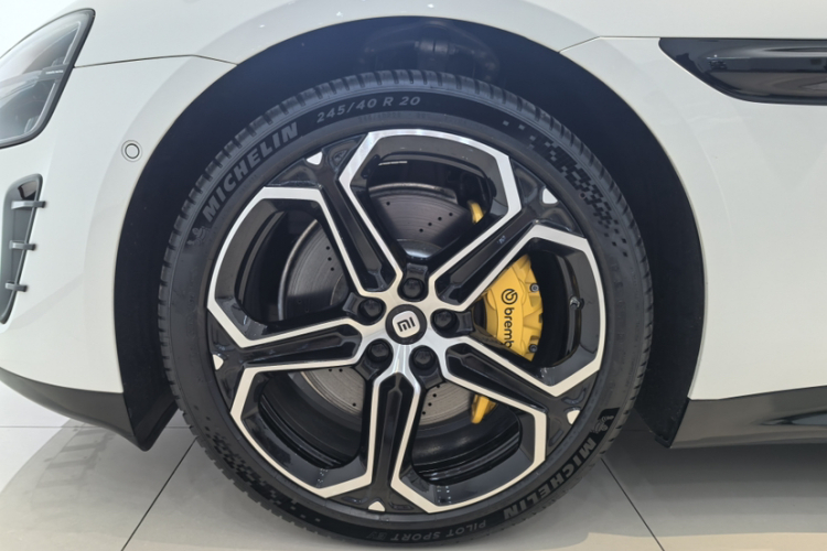 小米汽车 小米SU7 2024款 后驱长续航智驾版中控内饰7009