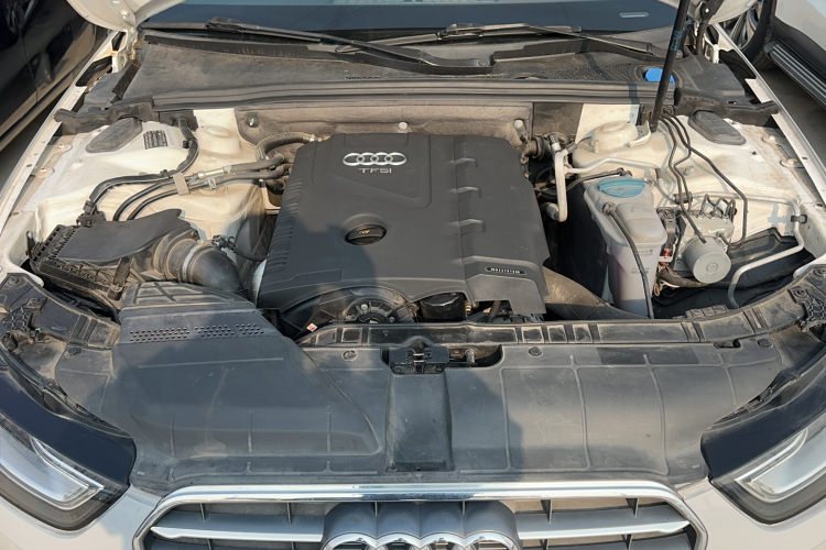 奥迪A4L 2013款 35 TFSI 自动舒适型局部细节9003