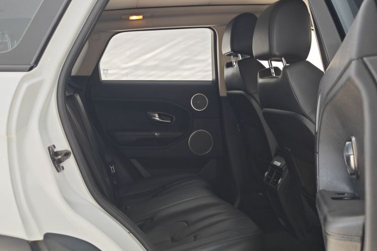 路虎 揽胜极光 2015款 2.0T 五门智耀版中控内饰7005