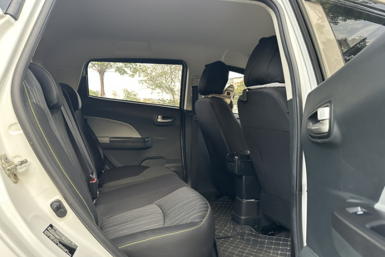 长安欧尚 奔奔E-Star 2021款 国民版 心悦版 磷酸铁锂（31.95kWh）中控内饰7008