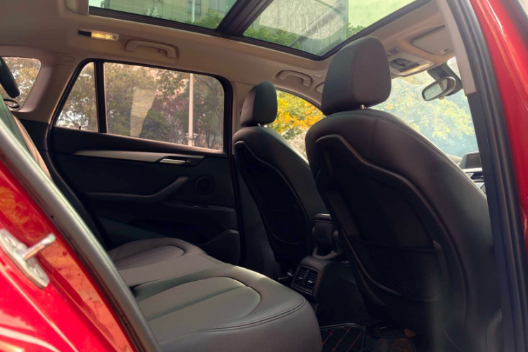 宝马X1 2016款 sDrive18Li 时尚型中控内饰7002