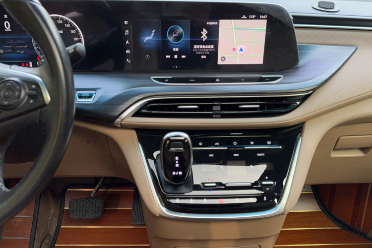 别克GL8 2021款 ES陆尊 653T 尊享型中控内饰7008