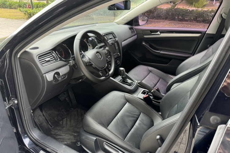 大众 速腾 2018款 280TSI DSG熠动版中控内饰7003