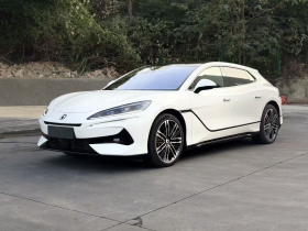 腾势Z9GT 2024款 1100四驱Ultra版