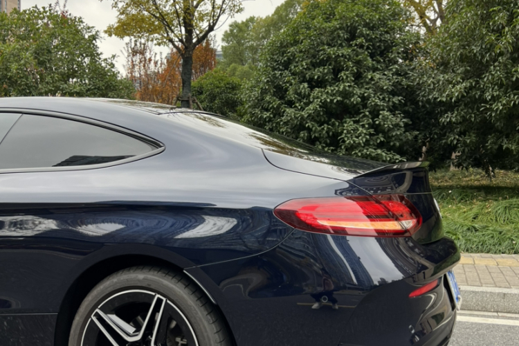 奔驰C级(进口) 2023款 C 260 轿跑车车身外观6001