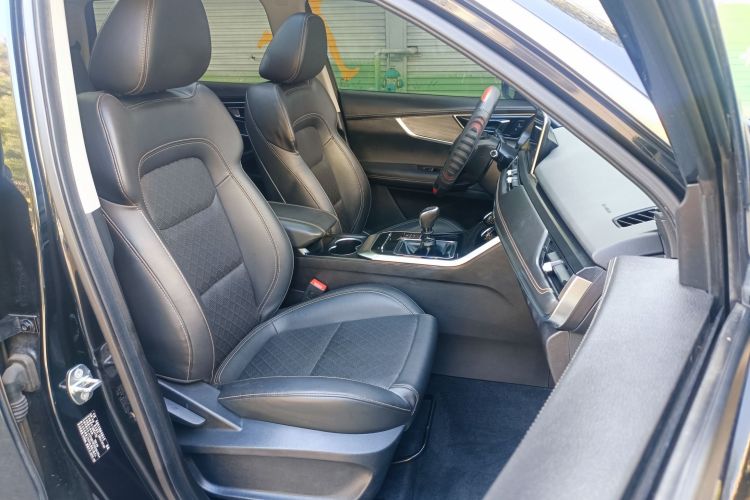 奇瑞 瑞虎8 2019款 1.5TCI 手动精英型中控内饰7002