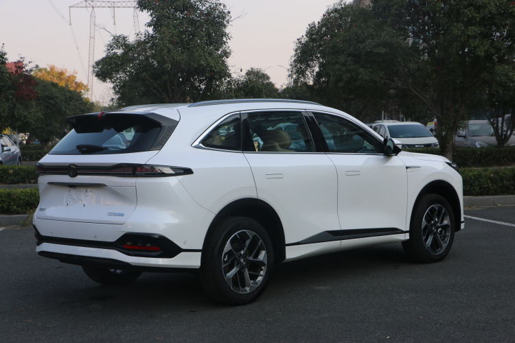 长安CS75 PLUS 2025款 第四代 1.5T 新蓝鲸 智慧旗舰型车身外观6005