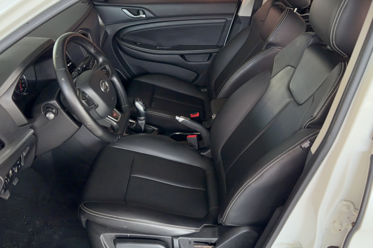 陆风X2 2017款 1.6L 手动铂锐版局部细节19