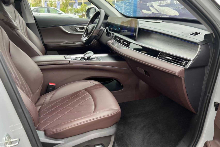 奇瑞 瑞虎8 PRO 2022款 390T 两驱浩瀚版 5座中控内饰7004