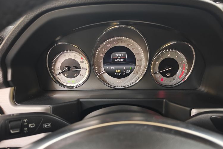 奔驰GLK级 2015款 GLK 260 4MATIC 动感型 极致版中控内饰15