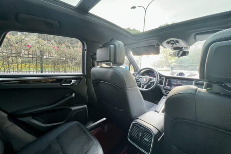 保时捷 2018款 Macan 2.0T中控内饰7008