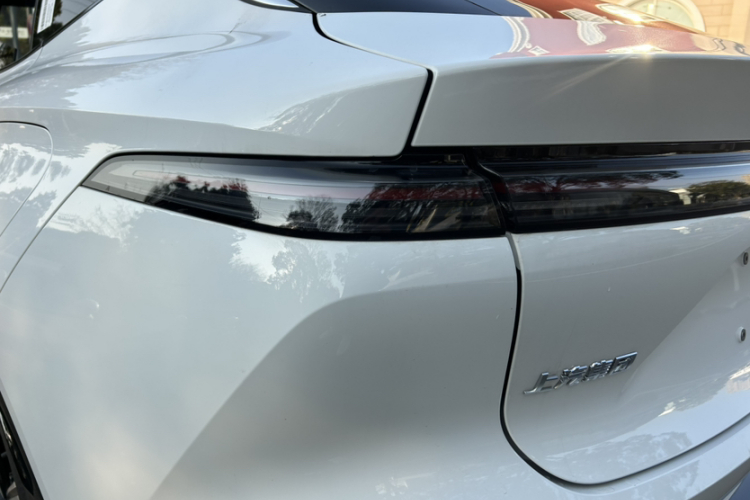 飞凡汽车 飞凡R7 2025款 长续版车身外观6013