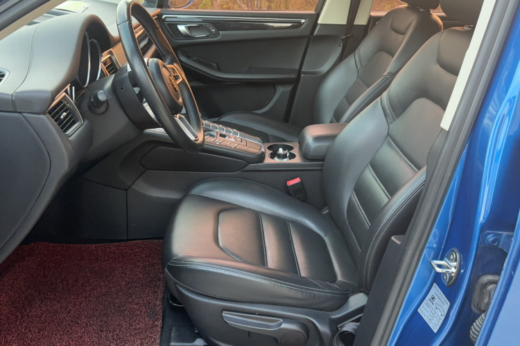 众泰SR9 2017款 2.0T 自动极致之路版局部细节19