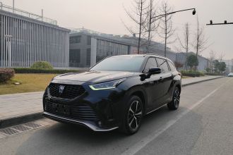 丰田 皇冠陆放 2022款 2.5L HEV四驱尊贵版