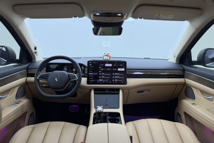 鸿蒙智行 问界M7 2022款 1.5T 四驱旗舰版中控内饰7006