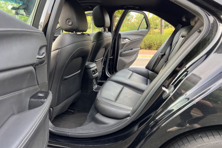 凯迪拉克CT4 2022款 28T 豪华型中控内饰7007