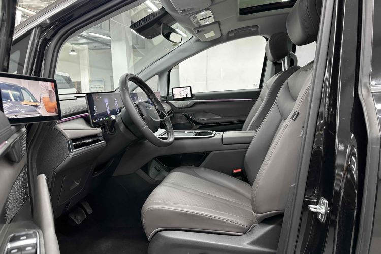 上汽大通MAXUS 大家7 2024款 超混 长续航版 旗舰版中控内饰7003