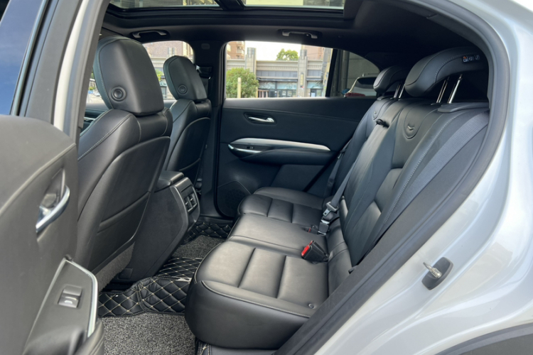 凯迪拉克XT4 2018款 28T 两驱豪华型中控内饰7003