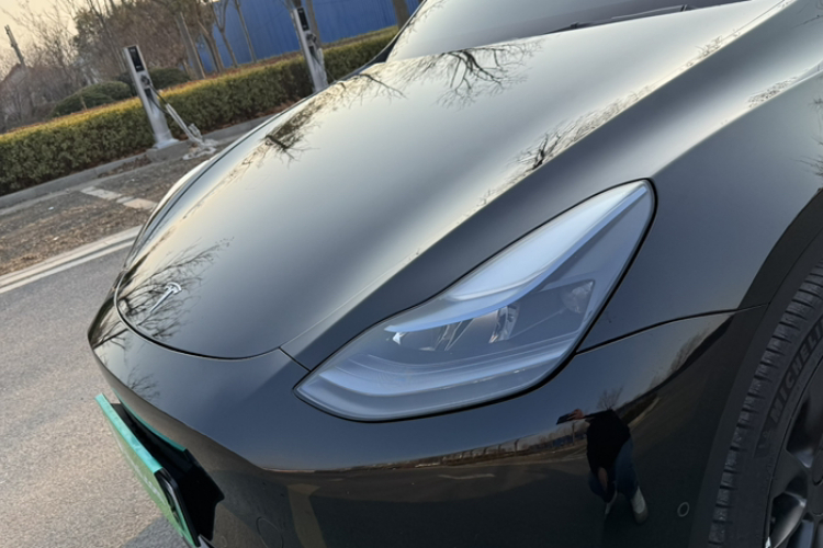 特斯拉 Model Y 2023款 长续航全轮驱动版局部细节36