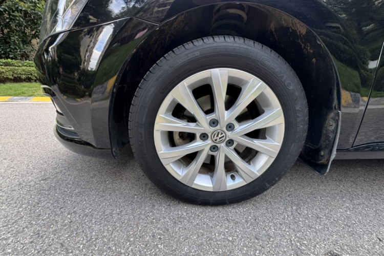 大众 朗逸 2017款 1.6L 自动舒适版车身外观6004