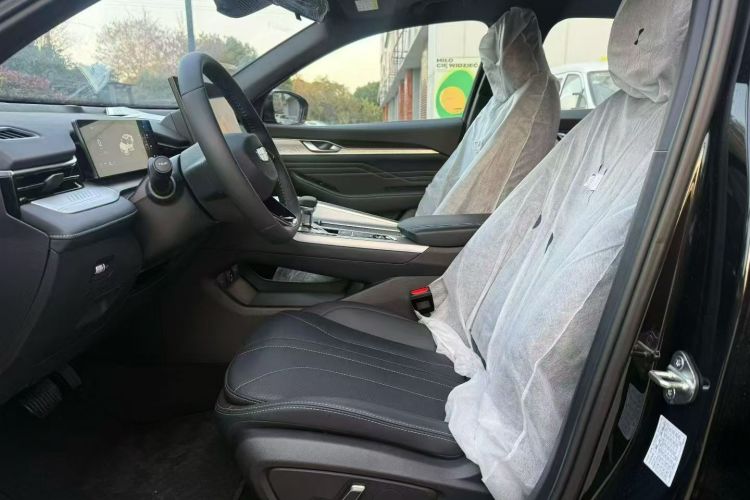 吉利汽车 星瑞 2025款 东方曜 1.5TD 扶摇版中控内饰7003