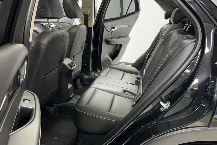 别克 2022款 昂科威S 552T 两驱豪华型中控内饰7002