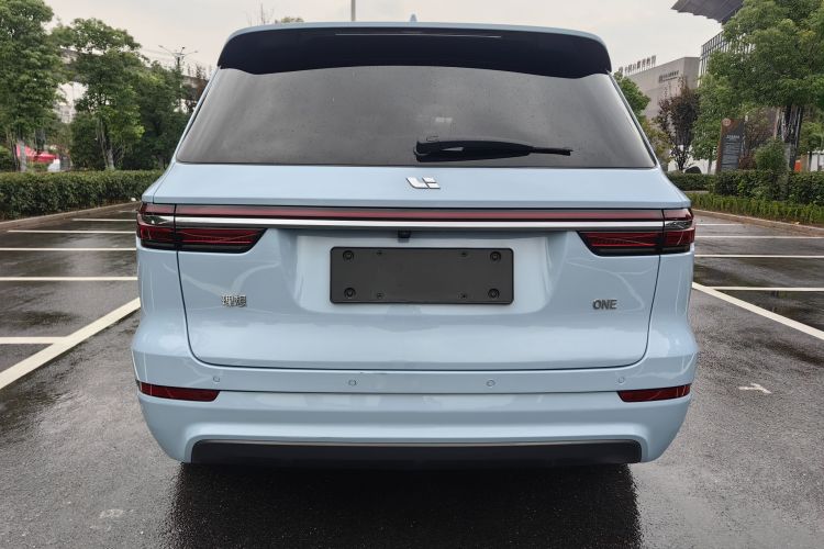 理想汽车 理想ONE 2020款 增程6座版车身外观6008