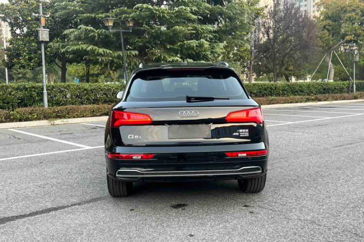 奥迪Q5L 2020款 45 TFSI 尊享时尚型车身外观6005