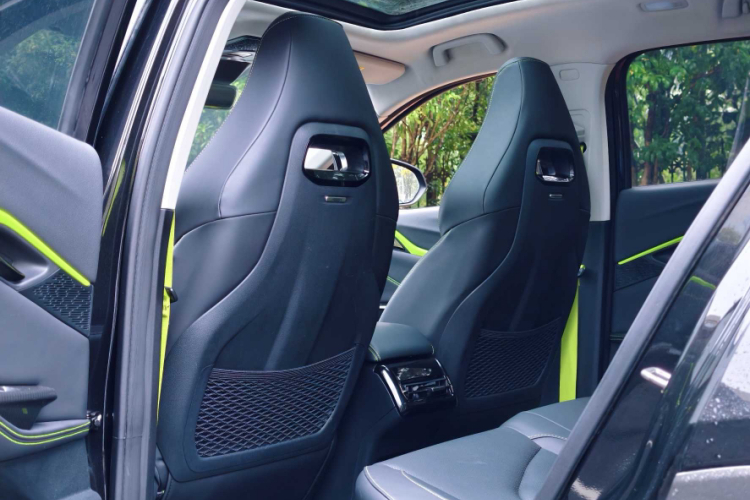 哪吒汽车 2023款 哪吒U-Ⅱ 挑战版 500 磷酸铁锂中控内饰7002