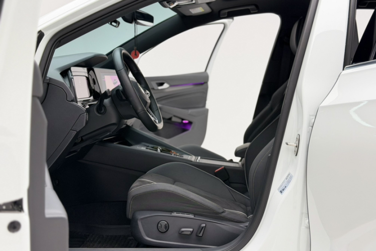 大众 高尔夫 2023款 280TSI DSG R-Line Lite中控内饰7002